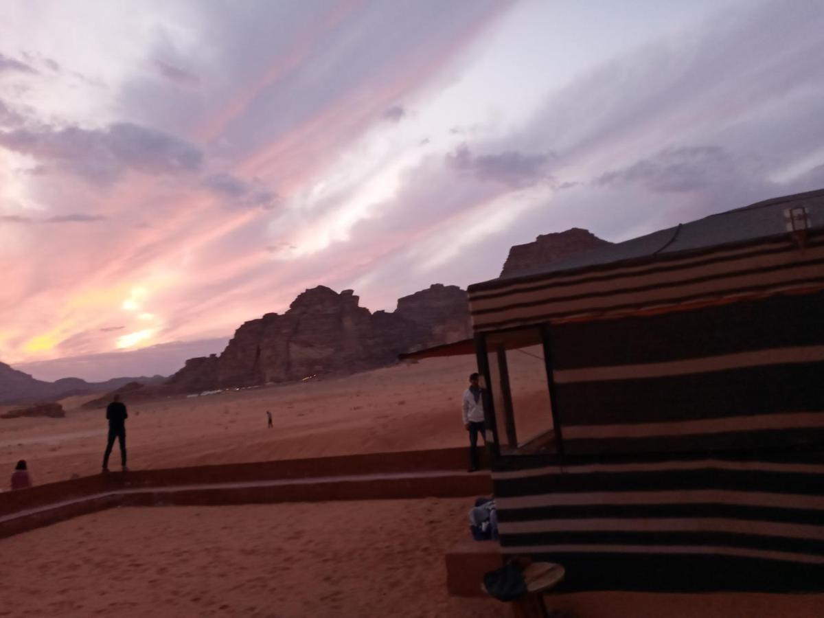 Rum Moon Luxury Camp ワディ ・ラム エクステリア 写真
